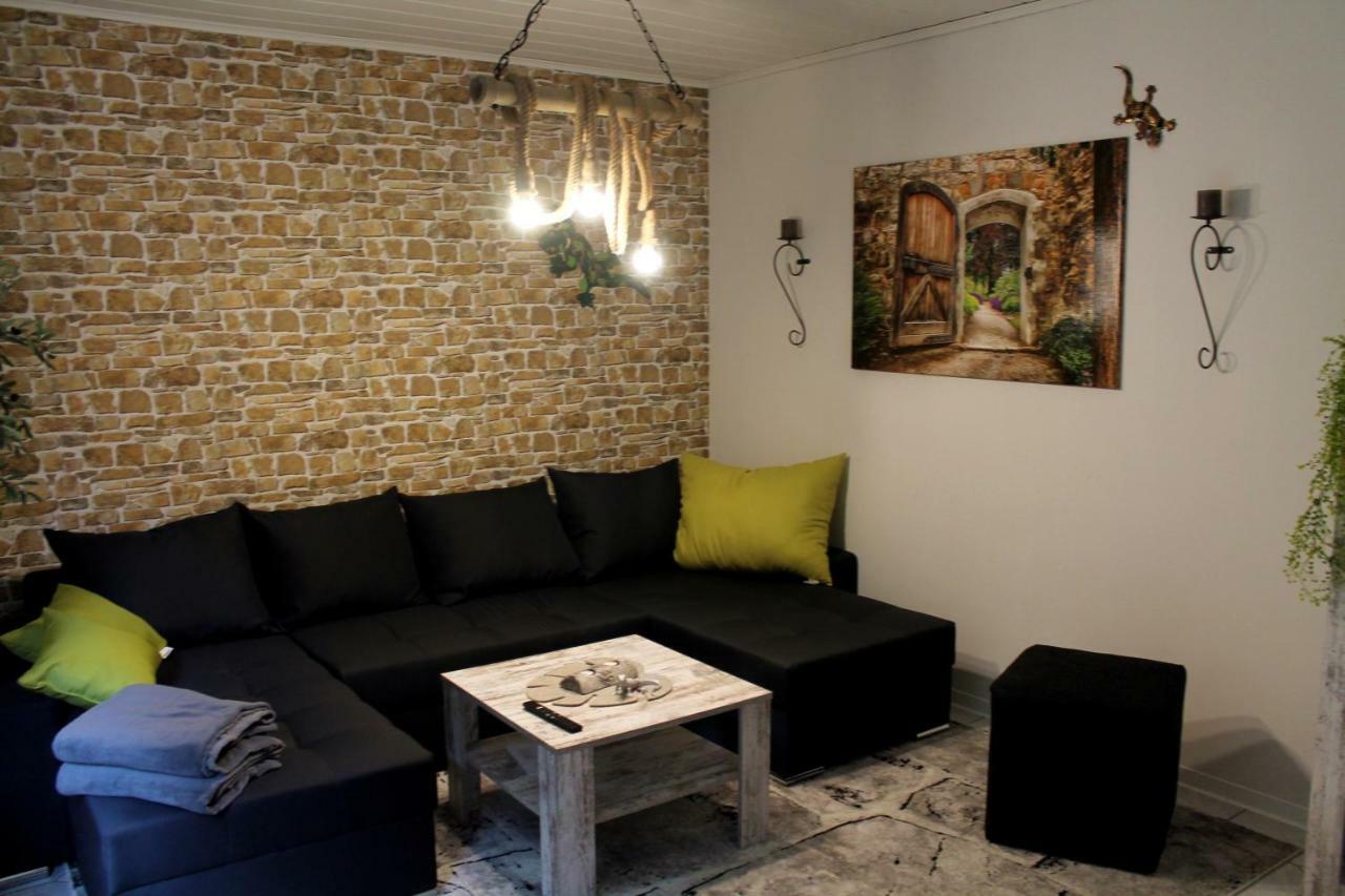 Ferienwohnung " Gecko 2 " Andernach Exterior photo
